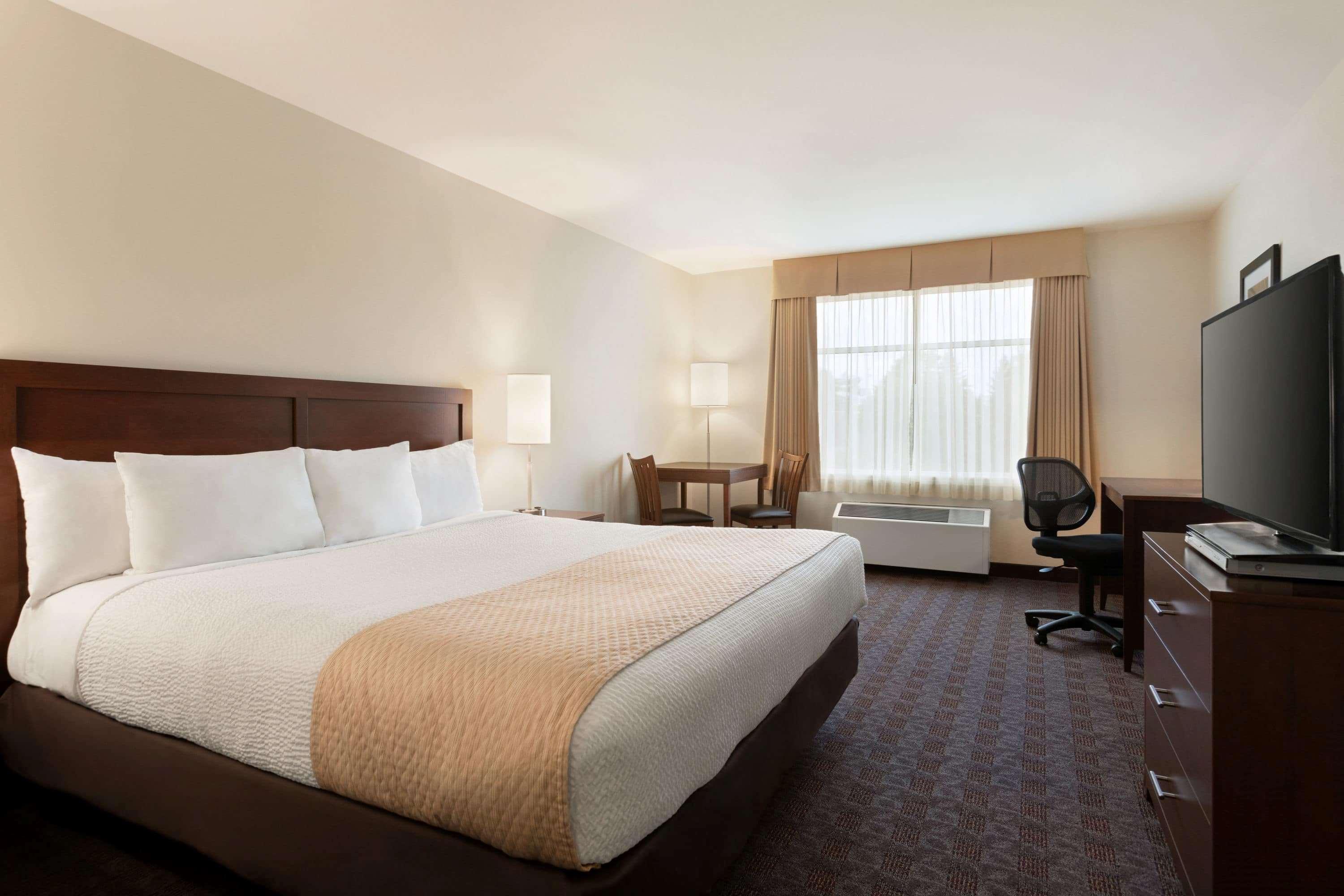 Days Inn By Wyndham Ottawa Airport Exteriör bild